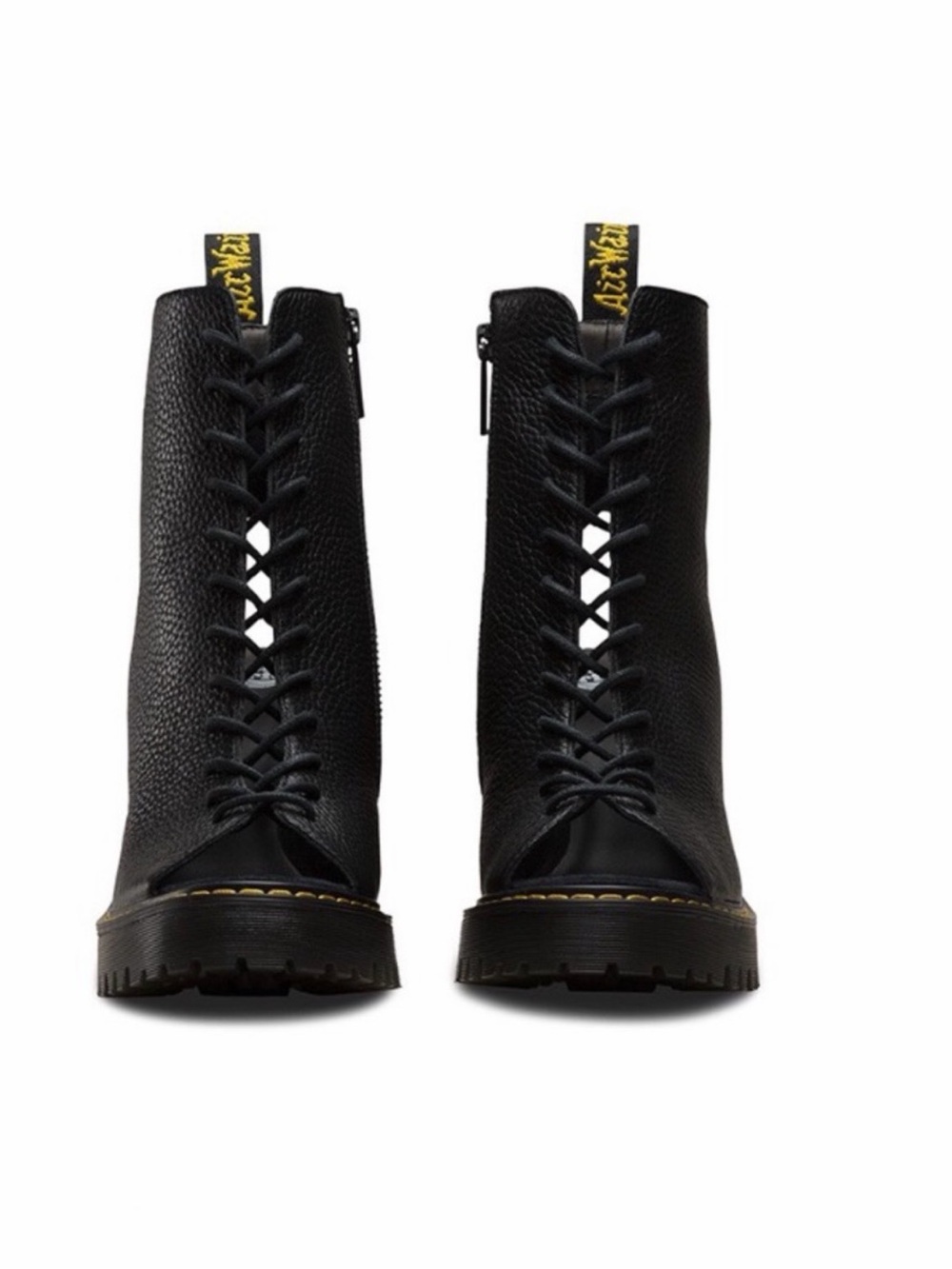 NWB // Doc martens Carmelita boots